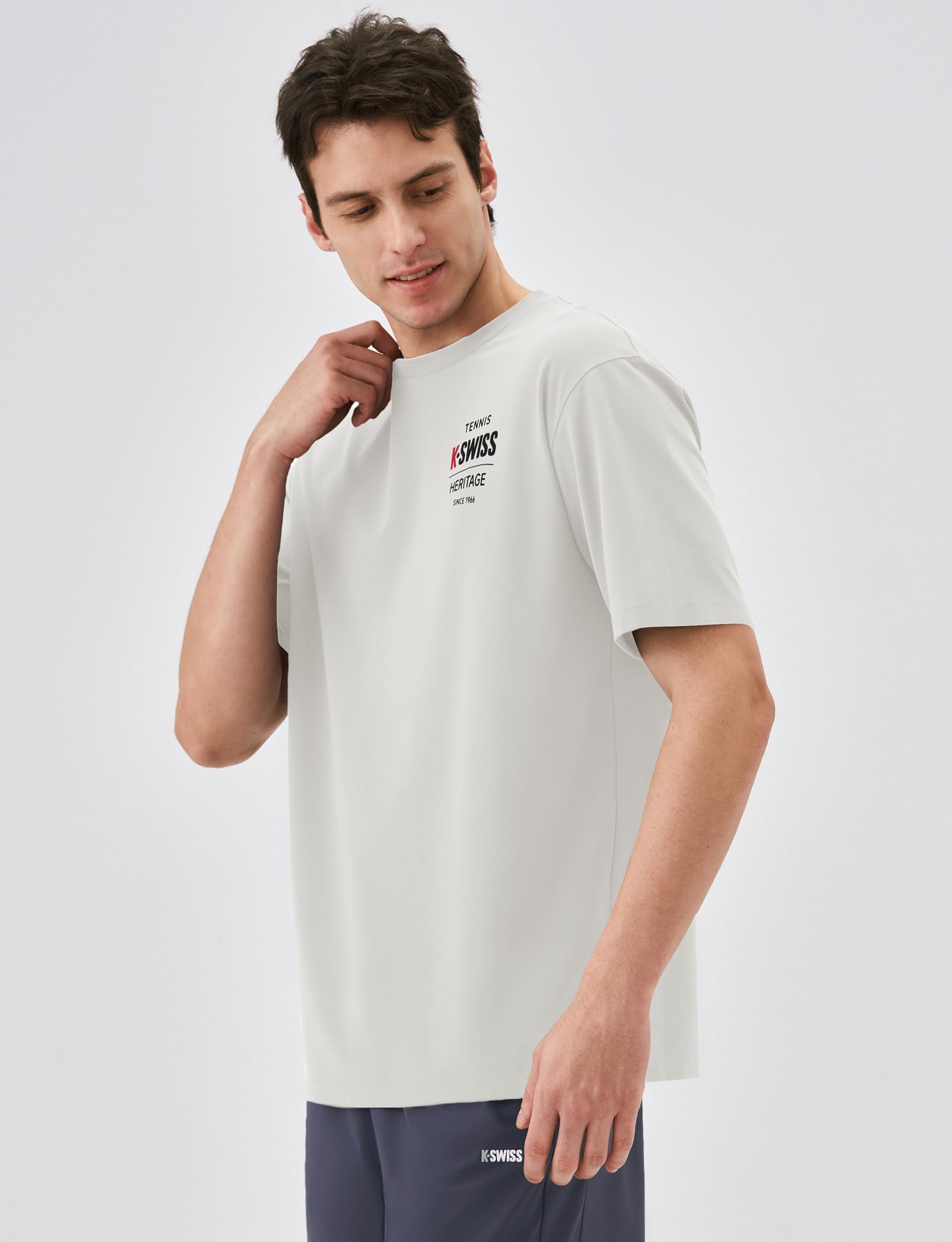 K-Swiss Heritage Men's Silky Tech T-Shirt, Soft Crewneck T-Shirts with Eco-Embossed Graphic for Sport Work Casual - Image 2