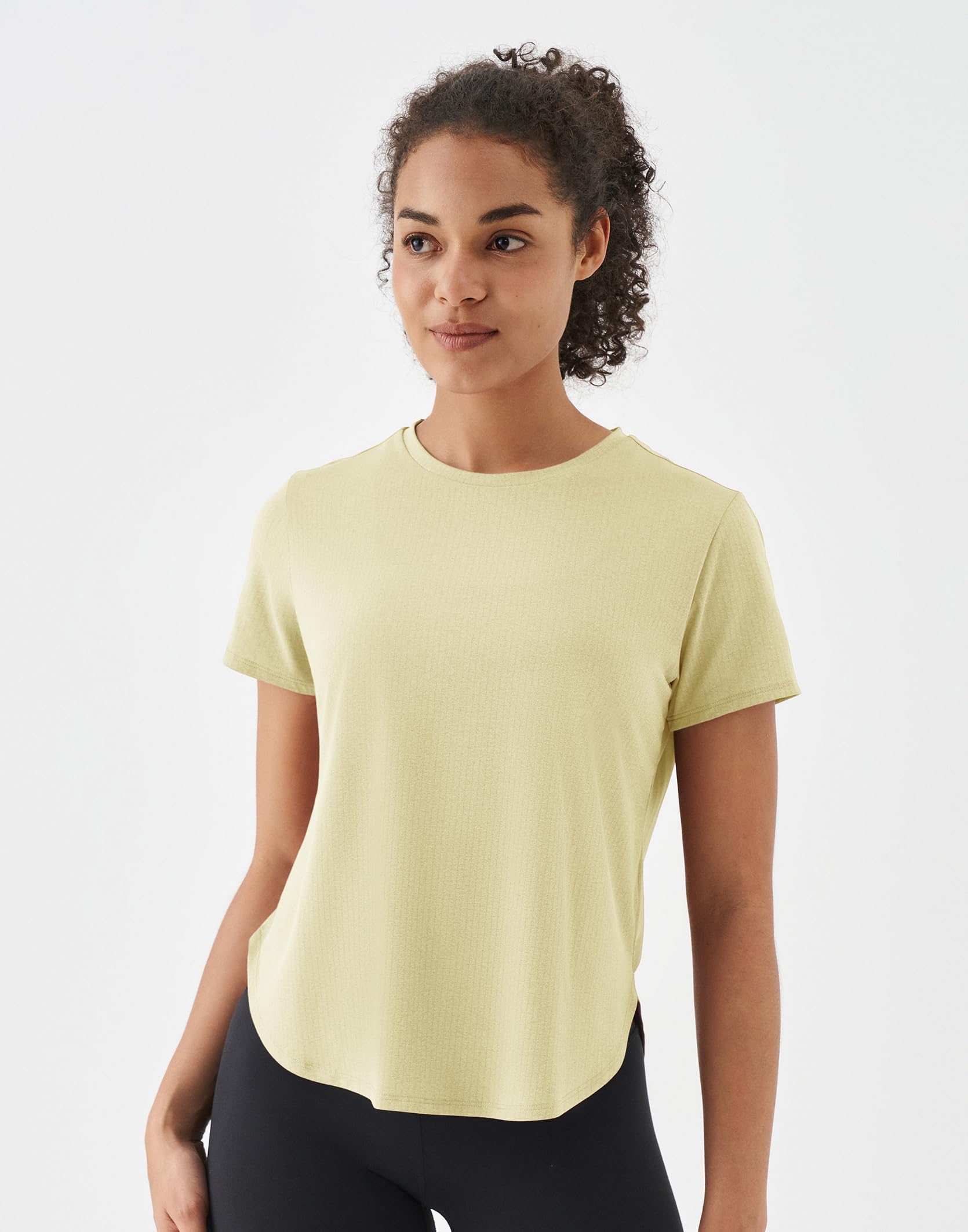 K-Swiss Workout Tops for Women - Short Sleeve Loose Yoga T-Shirts Breathable Running Athletic Tee Shirts - Image 4